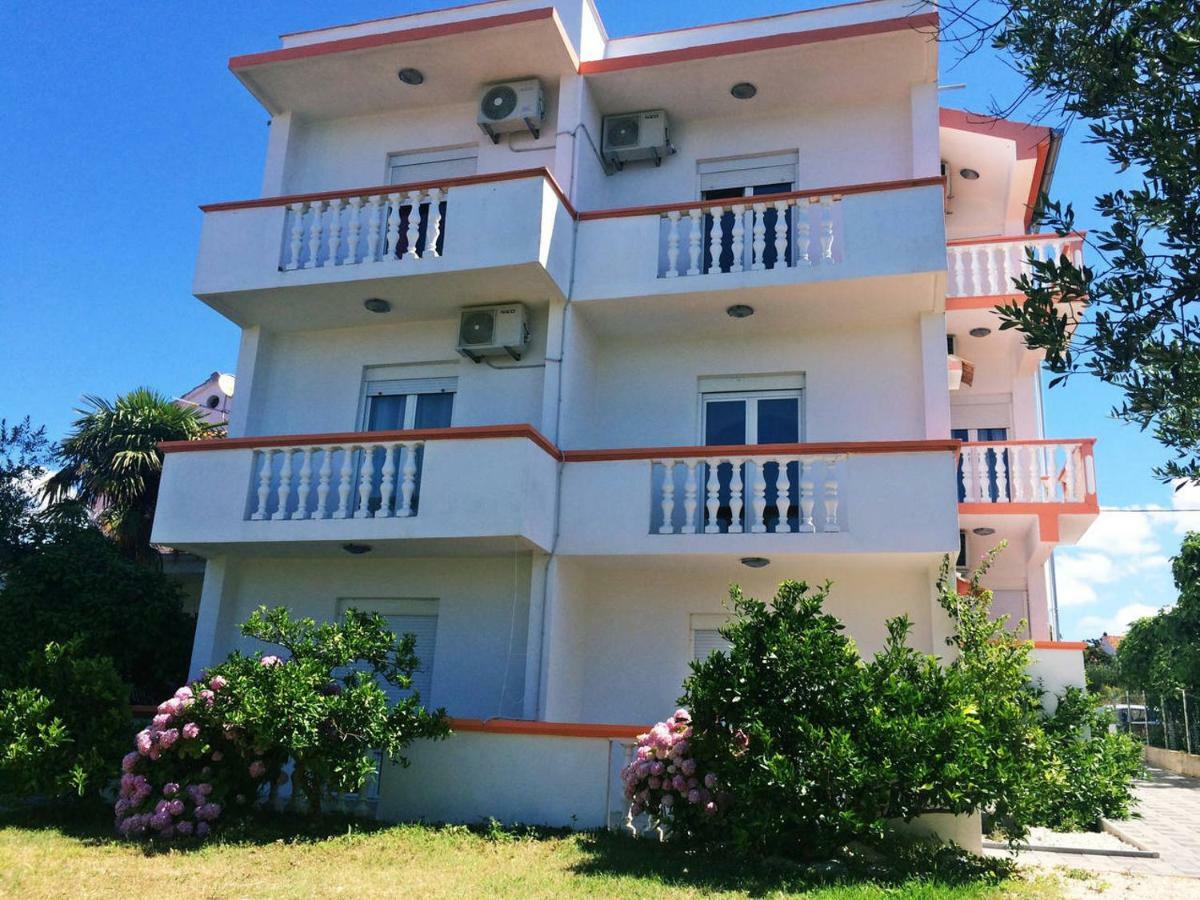 Ika Apartments Бибинье Экстерьер фото